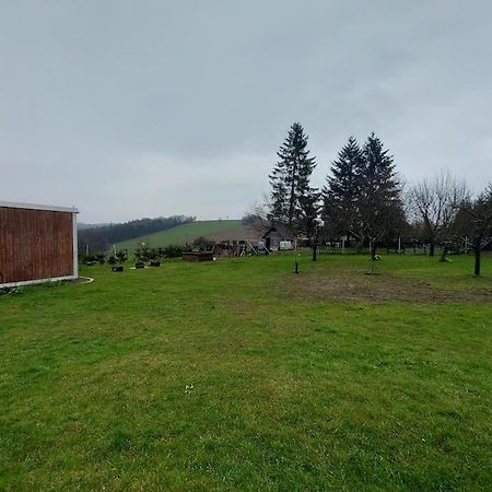 Dum Nedaleko Resovskych Vodopadu Villa Tvrdkov Exterior foto