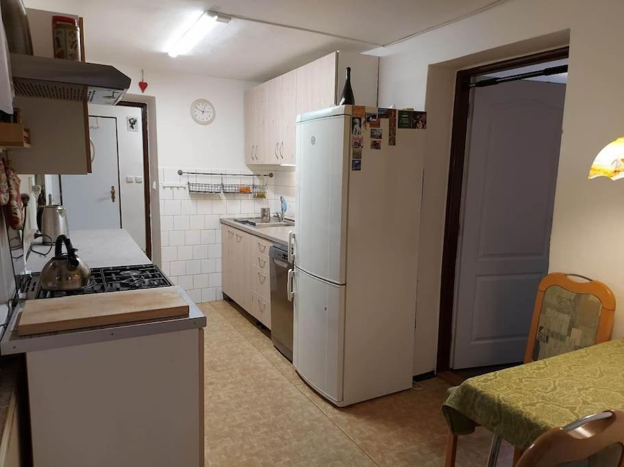 Dum Nedaleko Resovskych Vodopadu Villa Tvrdkov Exterior foto